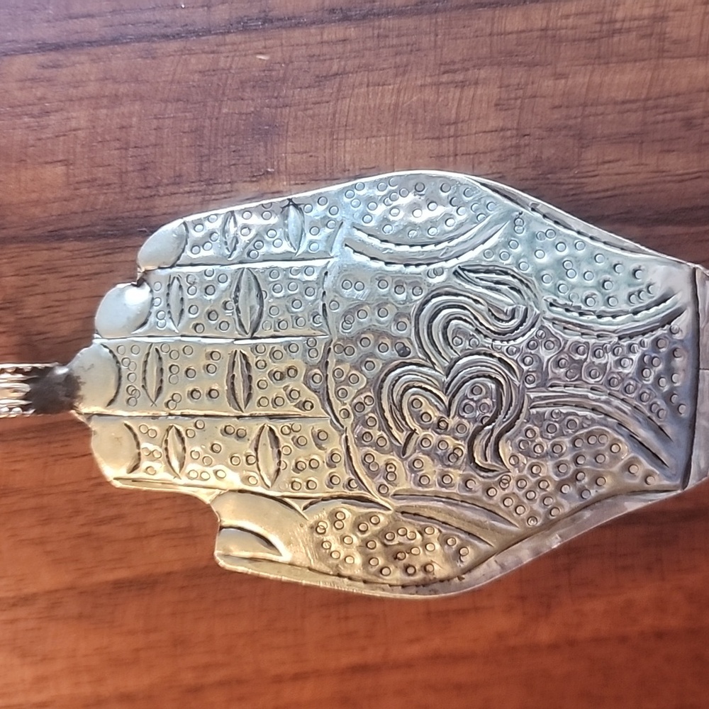 Large Silver Tone Hamsa Hand With Lapis And Red  Stone Unusual Vintage Tribal - Picture 2 of 5